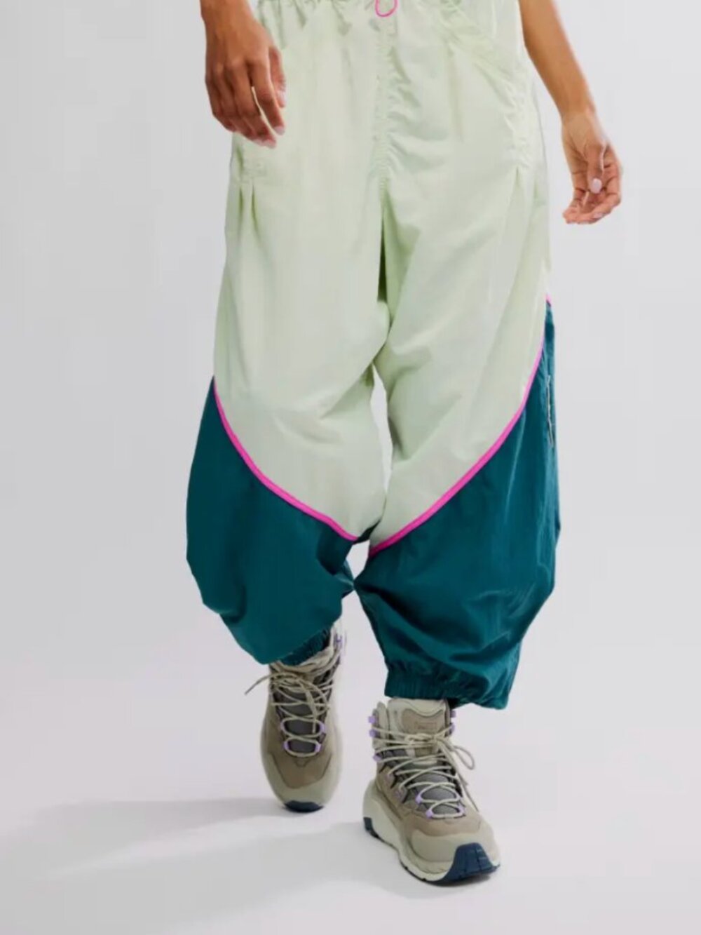 FP Movement Freeflow Pants NWT Size S - Spring Meadow Combo Green